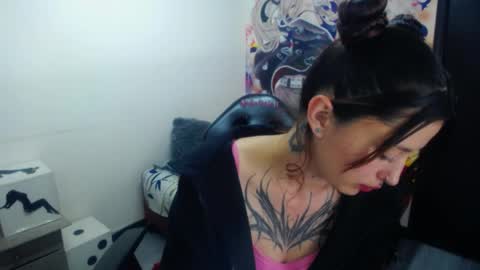 Snapshot of lucia_evans21 chatting on April 21, 2026, 1:53 am lucia_evans21 online show from April 21, 2026, 1:53 am