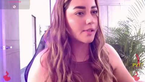 Snapshot of lucia_star_ chatting on January 8, 2026, 6:32 pm lucia star online show from January 8, 2026, 6:32 pm