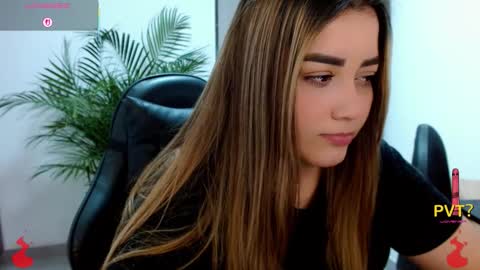 Snapshot of lucia_star_ chatting on March 4, 2026, 9:32 pm lucia star online show from March 4, 2026, 9:32 pm