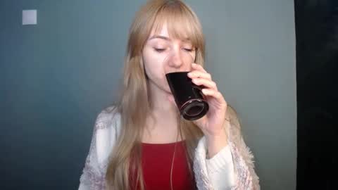 Snapshot of luciacam20 chatting on January 18, 2026, 8:51 am Lucy online show from January 18, 2026, 8:51 am