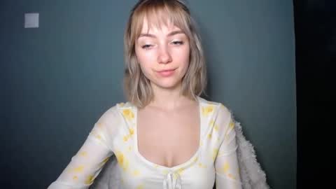 Snapshot of luciacam20 chatting on February 18, 2026, 1:18 pm Lucy online show from February 18, 2026, 1:18 pm