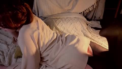 Lucia online show from December 13, 2025, 7:53 pm