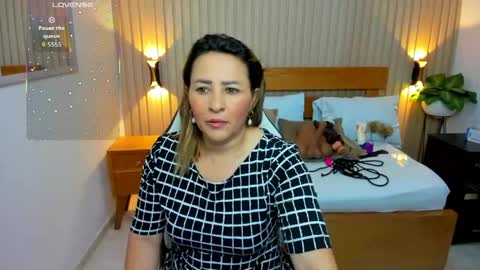 Snapshot of luciana_ballesteros chatting on April 23, 2026, 12:26 pm Luciana online show from April 23, 2026, 12:26 pm