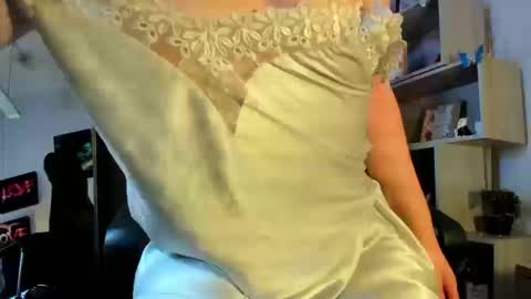 Snapshot of luciana_evaans chatting on September 16, 2025, 2:07 pm Luciana Evans online show from September 16, 2025, 2:07 pm