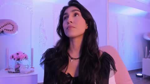 Snapshot of luciana_roa chatting on February 4, 2026, 9:20 pm Luciana online show from February 4, 2026, 9:20 pm