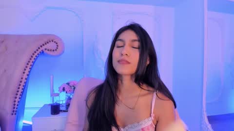 Snapshot of luciana_roa chatting on February 13, 2026, 9:00 pm Luciana online show from February 13, 2026, 9:00 pm