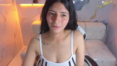 Snapshot of luciana_tp chatting on September 29, 2025, 12:32 pm Lucy online show from September 29, 2025, 12:32 pm