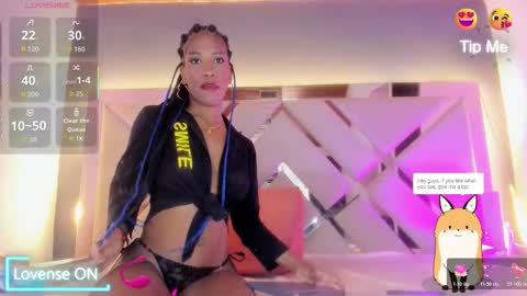 Luciana Morena online show from November 10, 2025, 9:36 pm