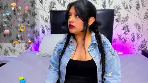 Snapshot of lucianabrooks chatting on December 4, 2025, 12:09 am Luciiana online show from December 4, 2025, 12:09 am