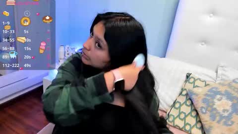 Snapshot of lucianabrooks chatting on December 15, 2025, 11:31 pm Luciiana online show from December 15, 2025, 11:31 pm