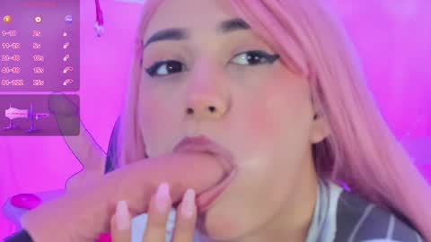    online show from December 11, 2024, 2:44 pm