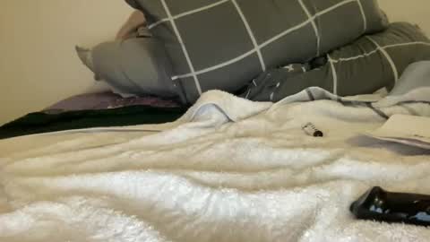 Snapshot of lucianena chatting on February 4, 2026, 12:16 am andreanen online show from February 4, 2026, 12:16 am