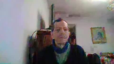 Snapshot of lucianoaxel chatting on November 7, 2025, 3:01 pm Luciano online show from November 7, 2025, 3:01 pm