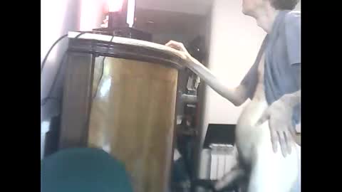 Snapshot of lucianoaxel chatting on December 23, 2025, 1:14 am Luciano online show from December 23, 2025, 1:14 am