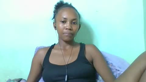 lucie196645 online show from April 30, 2026, 6:58 pm