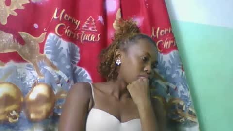 lucie196645 online show from May 26, 2026, 6:48 pm