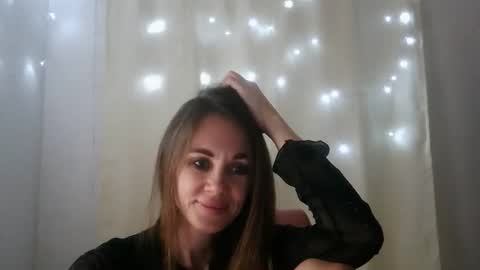 Snapshot of luciemack chatting on October 18, 2025, 9:15 pm LucieMack online show from October 18, 2025, 9:15 pm