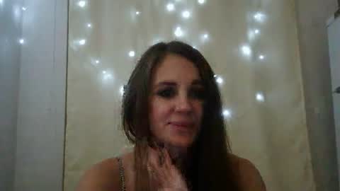 Snapshot of luciemack chatting on November 4, 2025, 5:45 pm LucieMack online show from November 4, 2025, 5:45 pm