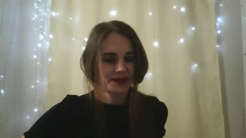 Snapshot of luciemack chatting on December 16, 2025, 6:02 pm LucieMack online show from December 16, 2025, 6:02 pm