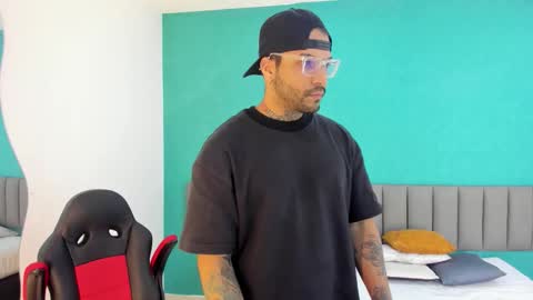 Snapshot of lucifer_master_666 chatting on January 14, 2026, 11:38 am lucifer_master_666 online show from January 14, 2026, 11:38 am