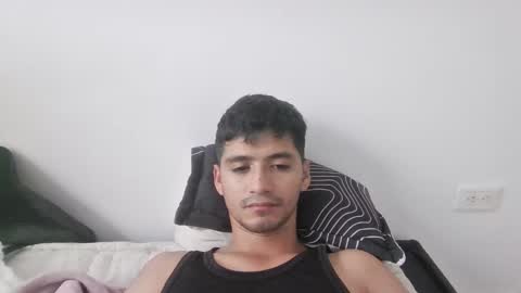 Snapshot of lucifferr_ chatting on February 26, 2026, 7:35 pm leonel online show from February 26, 2026, 7:35 pm