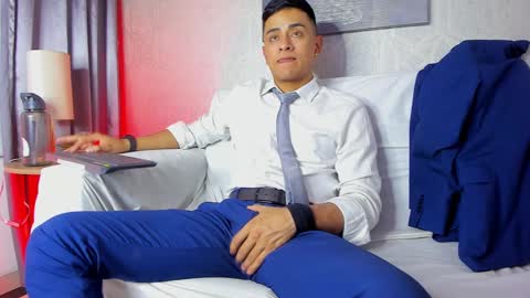 Snapshot of lucii_fer_ chatting on January 21, 2025, 5:30 pm Leo online show from January 21, 2025, 5:30 pm