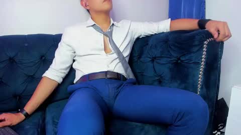 Snapshot of lucii_fer_ chatting on February 14, 2025, 5:46 pm Leo online show from February 14, 2025, 5:46 pm