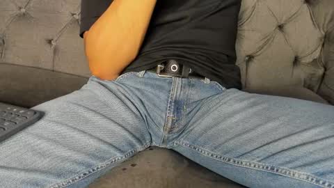 Snapshot of lucii_fer_ chatting on February 17, 2025, 2:26 pm Leo online show from February 17, 2025, 2:26 pm