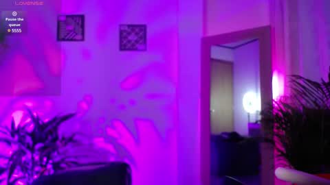 luciiana online show from December 25, 2024, 6:20 am