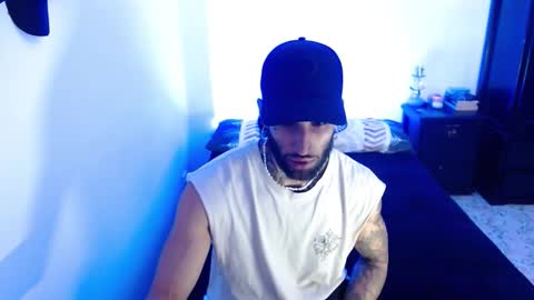 luciifer_hills online show from November 18, 2025, 2:54 pm