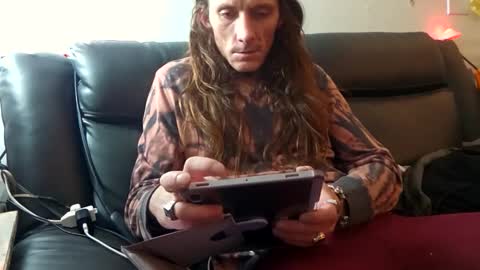 Snapshot of luciousloxs chatting on November 28, 2025, 9:12 am luciousloxs online show from November 28, 2025, 9:12 am