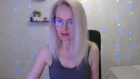 Arina online show from March 6, 2025, 5:11 pm