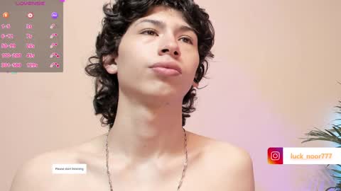 Snapshot of lucke_noor chatting on December 31, 2024, 1:08 pm Noor online show from December 31, 2024, 1:08 pm