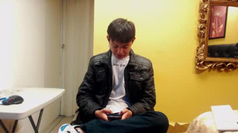 luckk_ online show from June 15, 2026, 3:09 am