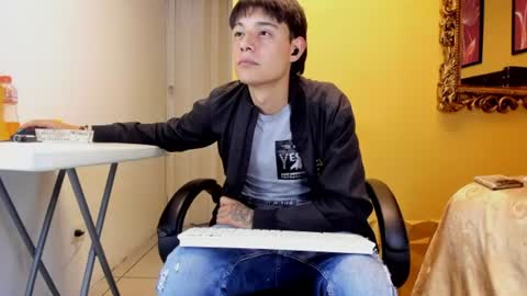 luckk_ online show from June 27, 2026, 5:34 am