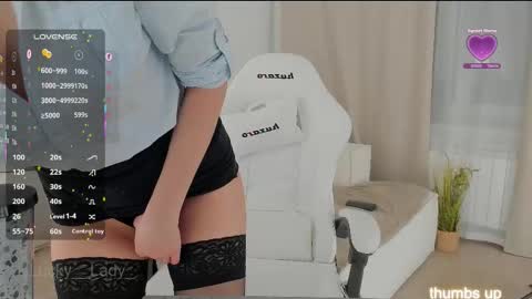 lucky__lady_ online show from February 10, 2026, 10:47 pm