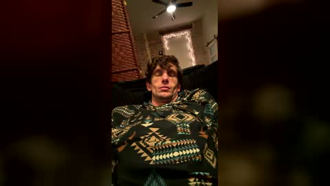 Snapshot of lucky_bme chatting on January 11, 2026, 8:41 am lucky_bme online show from January 11, 2026, 8:41 am