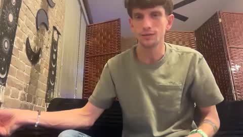 Snapshot of lucky_bme chatting on March 10, 2026, 1:10 am lucky_bme online show from March 10, 2026, 1:10 am