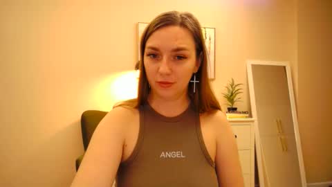 lucky_foryou_baby online show from December 28, 2024, 1:28 pm