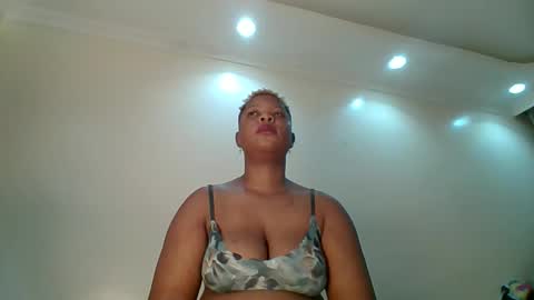 Snapshot of lucky_joy chatting on April 5, 2026, 6:43 am Lucky joy online show from April 5, 2026, 6:43 am