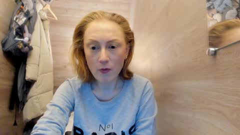 Snapshot of lucky_licky20 chatting on December 13, 2024, 4:11 am lucky_licky20 online show from December 13, 2024, 4:11 am