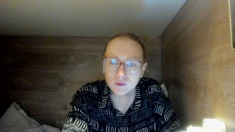 Snapshot of lucky_licky20 chatting on January 20, 2025, 4:43 am lucky_licky20 online show from January 20, 2025, 4:43 am