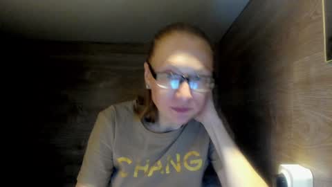 Snapshot of lucky_licky20 chatting on January 24, 2025, 4:05 am lucky_licky20 online show from January 24, 2025, 4:05 am