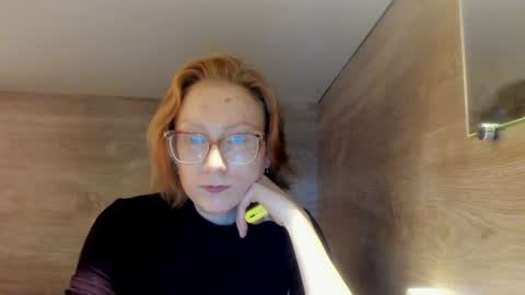 Snapshot of lucky_licky20 chatting on February 6, 2025, 4:21 am lucky_licky20 online show from February 6, 2025, 4:21 am
