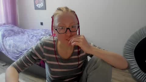 Snapshot of lucky_licky20 chatting on February 19, 2025, 6:11 am lucky_licky20 online show from February 19, 2025, 6:11 am