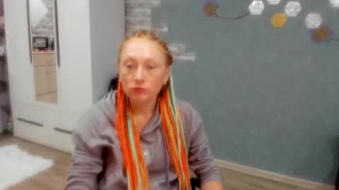 lucky_licky20 online show from November 14, 2025, 2:43 am