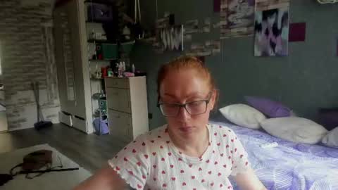 lucky_licky20 online show from July 8, 2026, 3:33 am