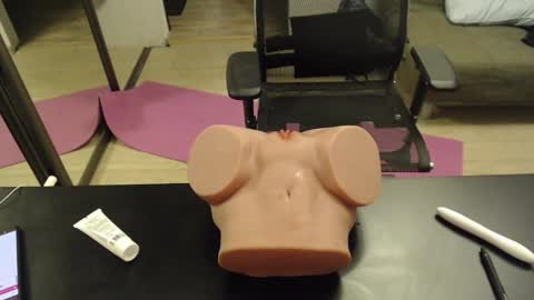 Snapshot of lucky_swimmer chatting on November 9, 2025, 4:38 pm Iron Jhon online show from November 9, 2025, 4:38 pm