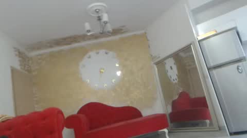 Snapshot of luckyanabella chatting on February 4, 2025, 8:24 am Ana online show from February 4, 2025, 8:24 am