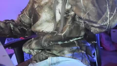 Snapshot of luckydrakex chatting on February 24, 2026, 12:41 am Lucky online show from February 24, 2026, 12:41 am